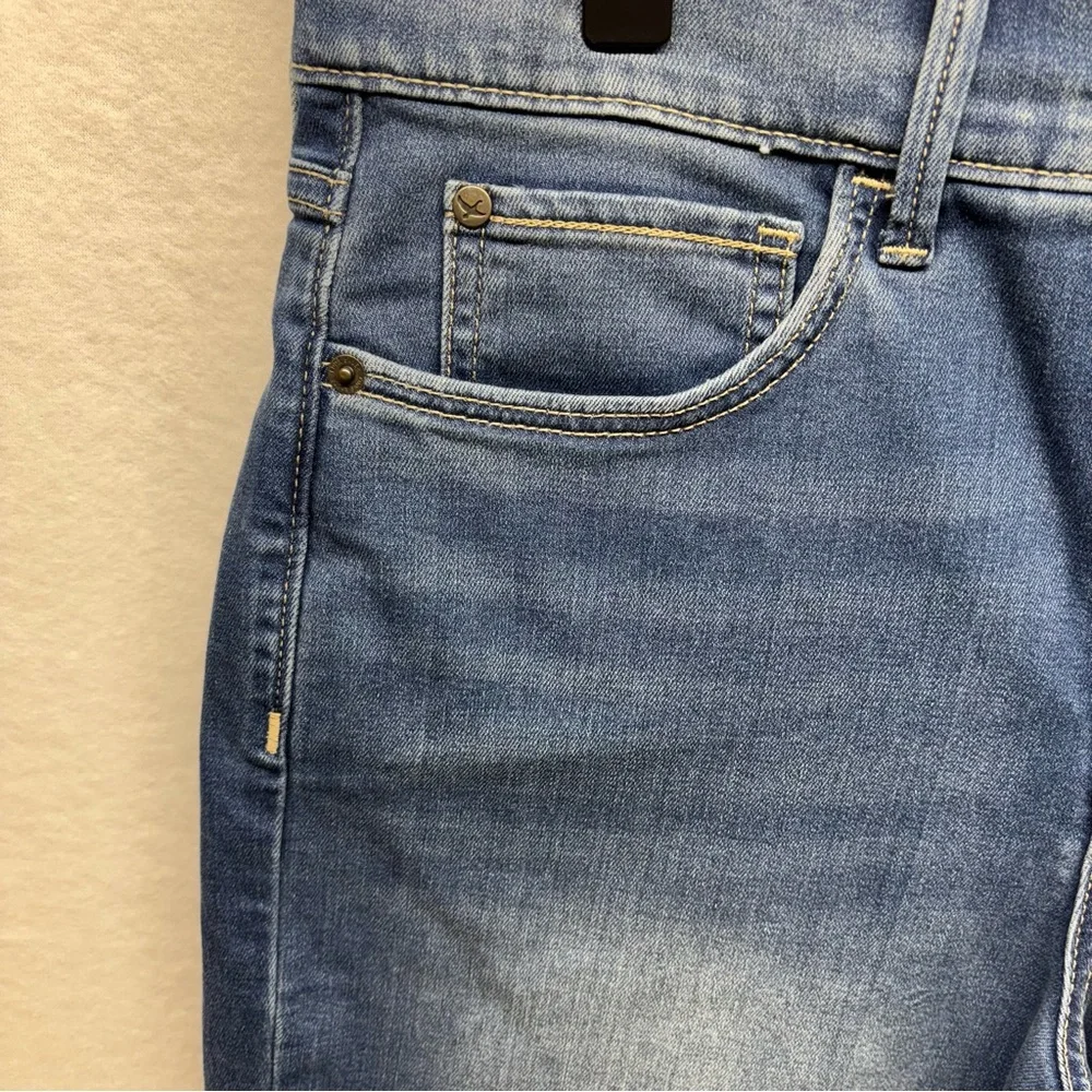 Eddie‎ Bauer Womens 8 High Rise Wide Leg Crop Jeans Medium Wash